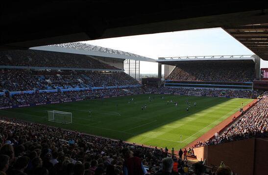 利物浦后防面临改革，科纳特即将离队；克洛普回应了皇家马德里的工作联系：这不可能发生