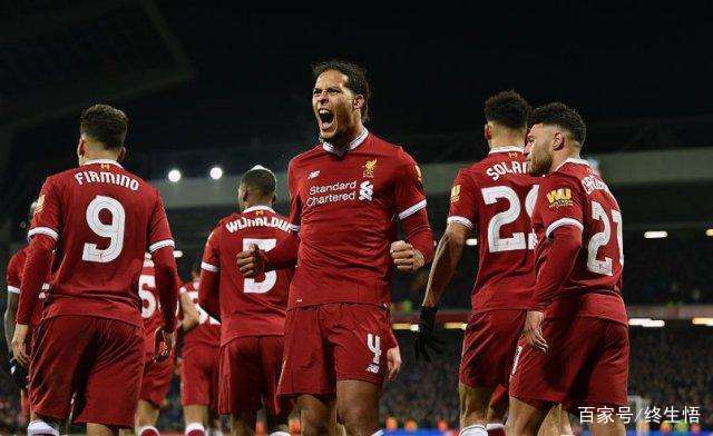 [中超]维塔尔任意球直接攻门 完美弧线直挂死角