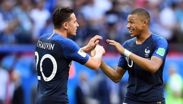 电竞世界杯：T1零封G2，斩获第三！但T1的荣耀，不需要这些来证明